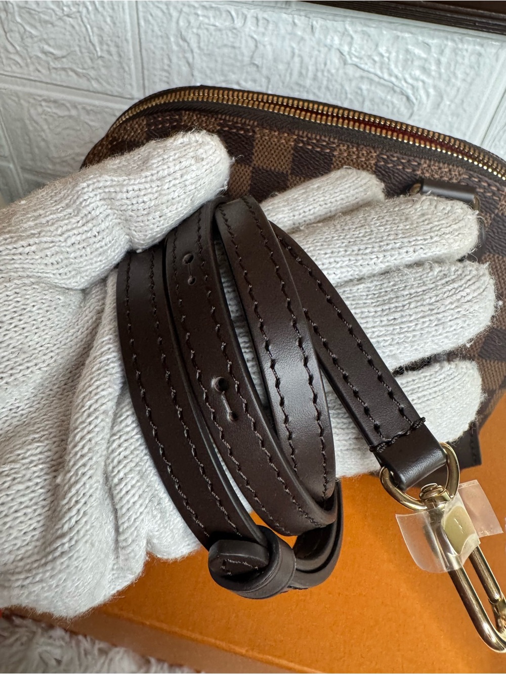 Louis Vuitton Alma BB Damier Ebene - Picture 13 of 16